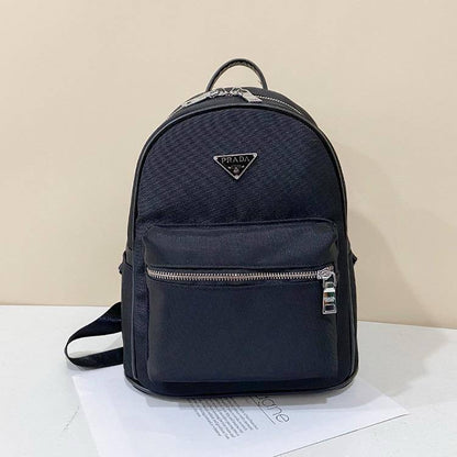 Prada
30*25*15cm
75 dhs🇦🇪

Zain17
♥️♥️♥️