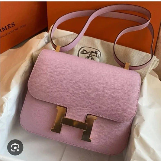 Hermes

with box 
🎁🎁🎁

105 dhs🇦🇪

Zain143
♥️♥️♥️