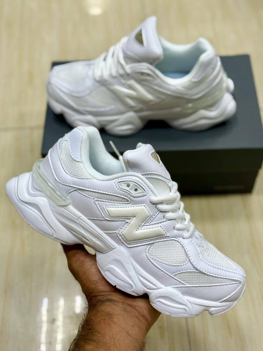 NEW BALANCE 9060

Size 40 to 45 size

120 dhs🇦🇪

Zain27
♥️♥️♥️