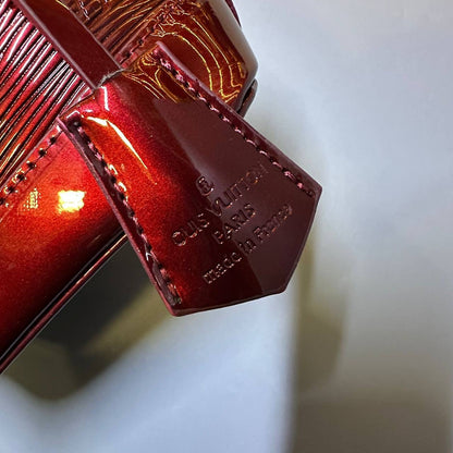 LV
GOOD QUALITY 

WITH BOX 
🎁🎁🎁

105 dhs🇦🇪

Zain39
♥️♥️♥️