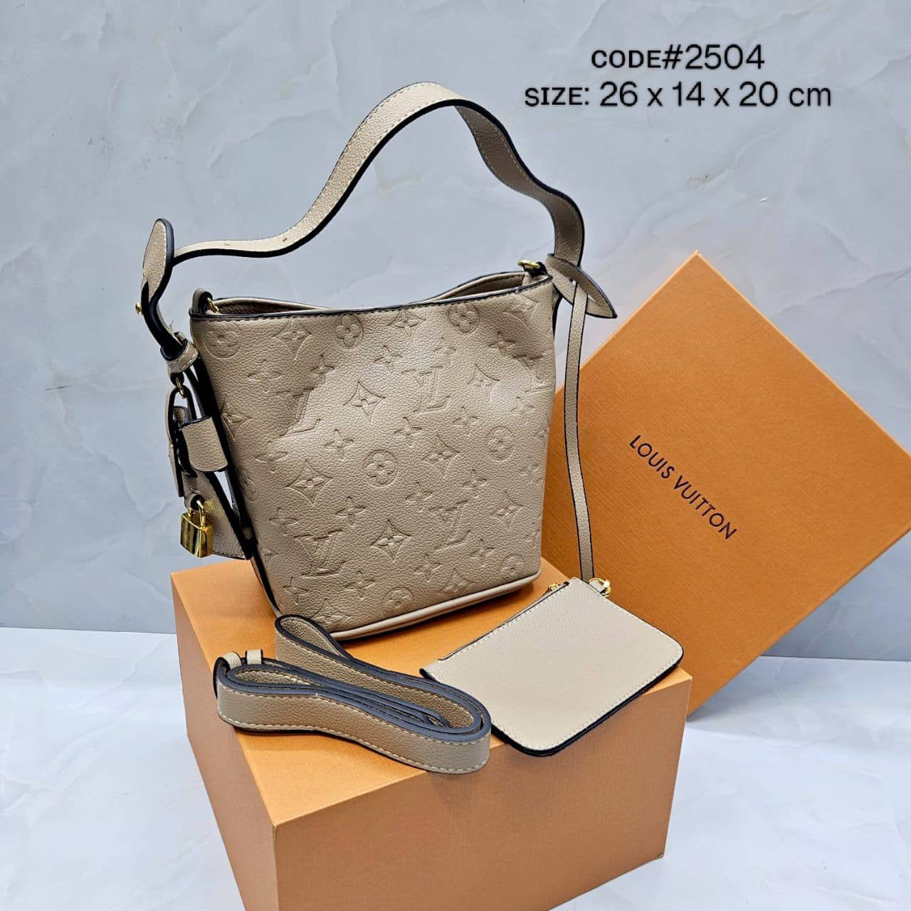 LV
ᴀʟʟ ɪɴ BB ᴍᴏɴᴏɢʀᴀᴍ
sɪᴢᴇ: 26 x 14 x 20 cm
ᴡɪᴛʜ BOX
🎁🎁🎁

75 dhs🇦🇪

Zain31
♥️♥️♥️