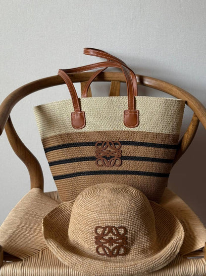 Available Again✨✨✨
*SET BEACH BAG(CAP & BAG)*
280 dhs🇦🇪
Top quality

Zain167
♥️♥️♥️