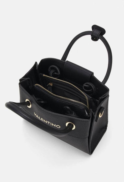 Valentino
115 dhs🪙💕 
High quality 
26CM

Zain26
♥️♥️♥️