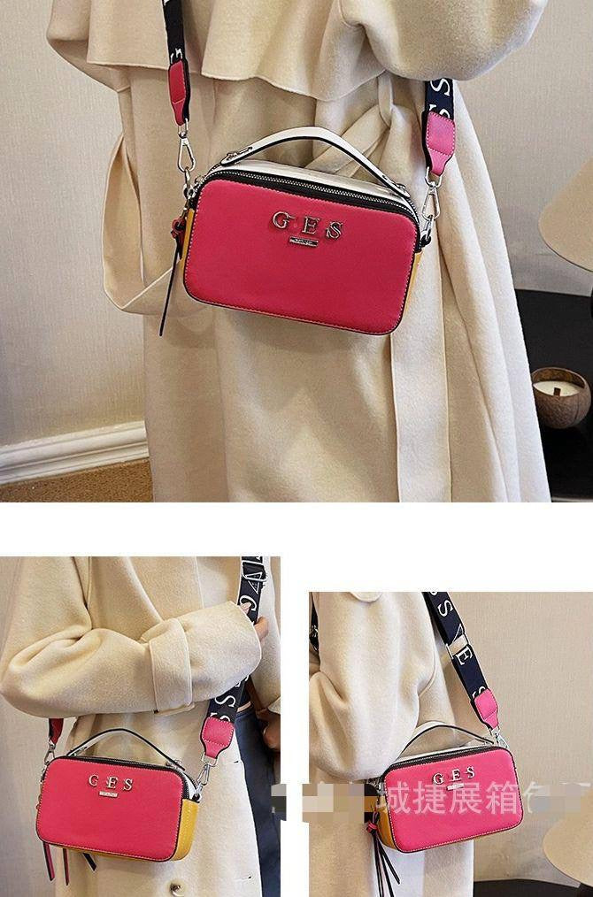 Guess 
Size : 19 * 11 * 7 cm
60 dhs🇦🇪

with box
🎁🎁🎁

Zain115
♥️♥️♥️