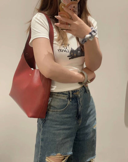 COACH 
NEW CAME 
GOOD QUALITY 
85 dhs🇦🇪

Zain39
♥️♥️♥️