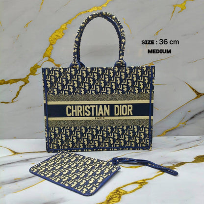 CHRISTIAN DIOR
ʙᴏᴏᴋᴛᴏᴛᴇ ʙᴀɢ
ᴇᴍʙʀᴏɪᴅᴇᴅ ᴄᴀɴᴠᴀss ᴍᴀᴛᴇʀɪᴀʟ
NO BOX INCLUDE

SIZE : 36 cm
90 dhs🇦🇪

SIZE : 41 cm 
95 dhs🇦🇪

Zain31
♥️♥️♥️
