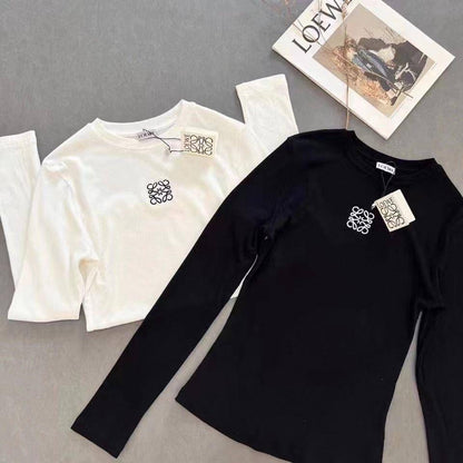 *New collections   
good quality ✅✅
Size:S  M   L  xl
85 dhs🪙

Zain231
♥️♥️♥️