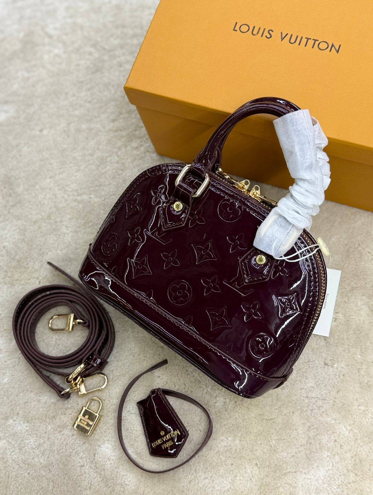 LV ALMA MINI 🔥
GOOD QUALITY 💯
100 dhs🇦🇪

WITH BOX 
🎁🎁🎁

Zain28
♥️♥️♥️