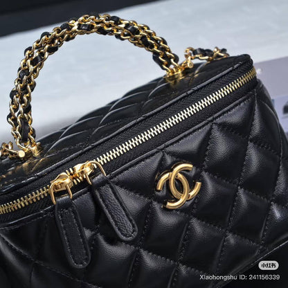 .
CHANEL
SUPER MASTER QUALITY 🔥🔥
WITH FULL PACKAGING 🎁
For Price 👇 WTSP Text Zain 0568585901

Zain255
♥️♥️♥️