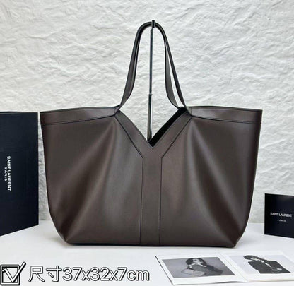 YSL
300 dhs🇦🇪
#37cm

Zain228
♥️♥️♥️