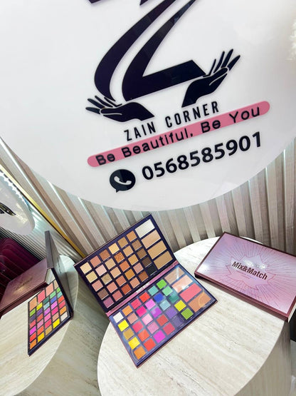 Makeup pallete 

35 dhs 

Zain49

♥️♥️♥️