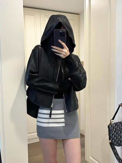 New collections💝♥️❤️🥰                                        
280 dhs🇦🇪
*good  quality  
*Sizes:S M L 
*AVAILABLE NOW

Zain231
♥️♥️♥️