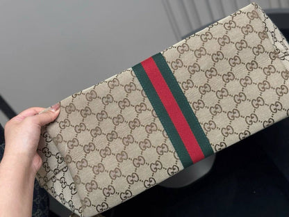 GUCCI 

High Quality

200 dhs🇦🇪

Zain39
♥️♥️♥️