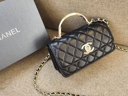 Chanel
95 dhs🪙

with box

🎁🎁🎁

high quality

Zain26
♥️♥️♥️
