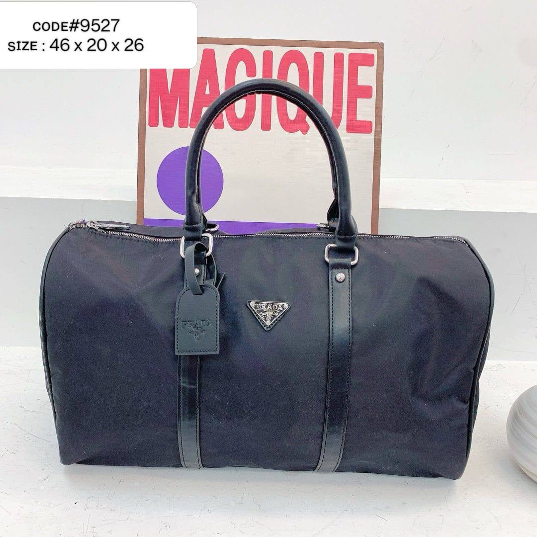 Dior & PRADA
TRAVELLING  BAG
sɪᴢᴇ : 46 cm

75 dhs🇦🇪

Zain31
♥️♥️♥️