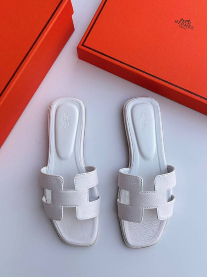 Hermes 
High Quality 
100 dhs🪙
Size 36-42

Zain30
♥️♥️♥️