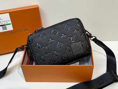 LV/Dior

90 dhs🇦🇪

with box
🎁🎁🎁

size 17×6×12cm

Zain42
♥️♥️♥️