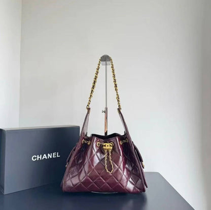 CHANEL 

Master 

WITH BOX 
🎁🎁🎁

210 dhs🇦🇪
Check with K 👉Q

Zain39
♥️♥️♥️