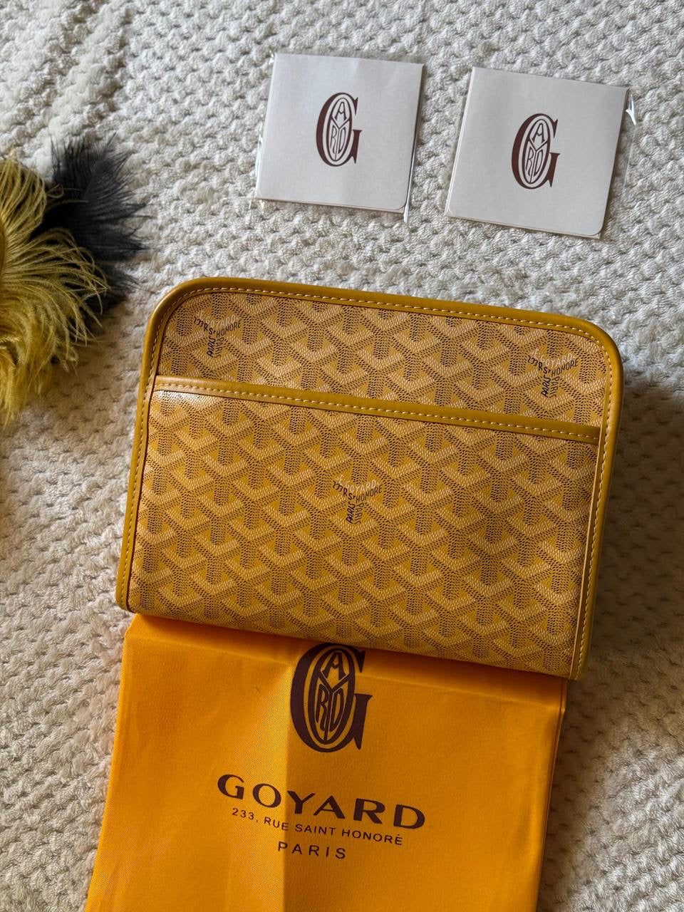 GOYARD
25cm
330 dhs🇦🇪
Top quality

Zain167
♥️♥️♥️