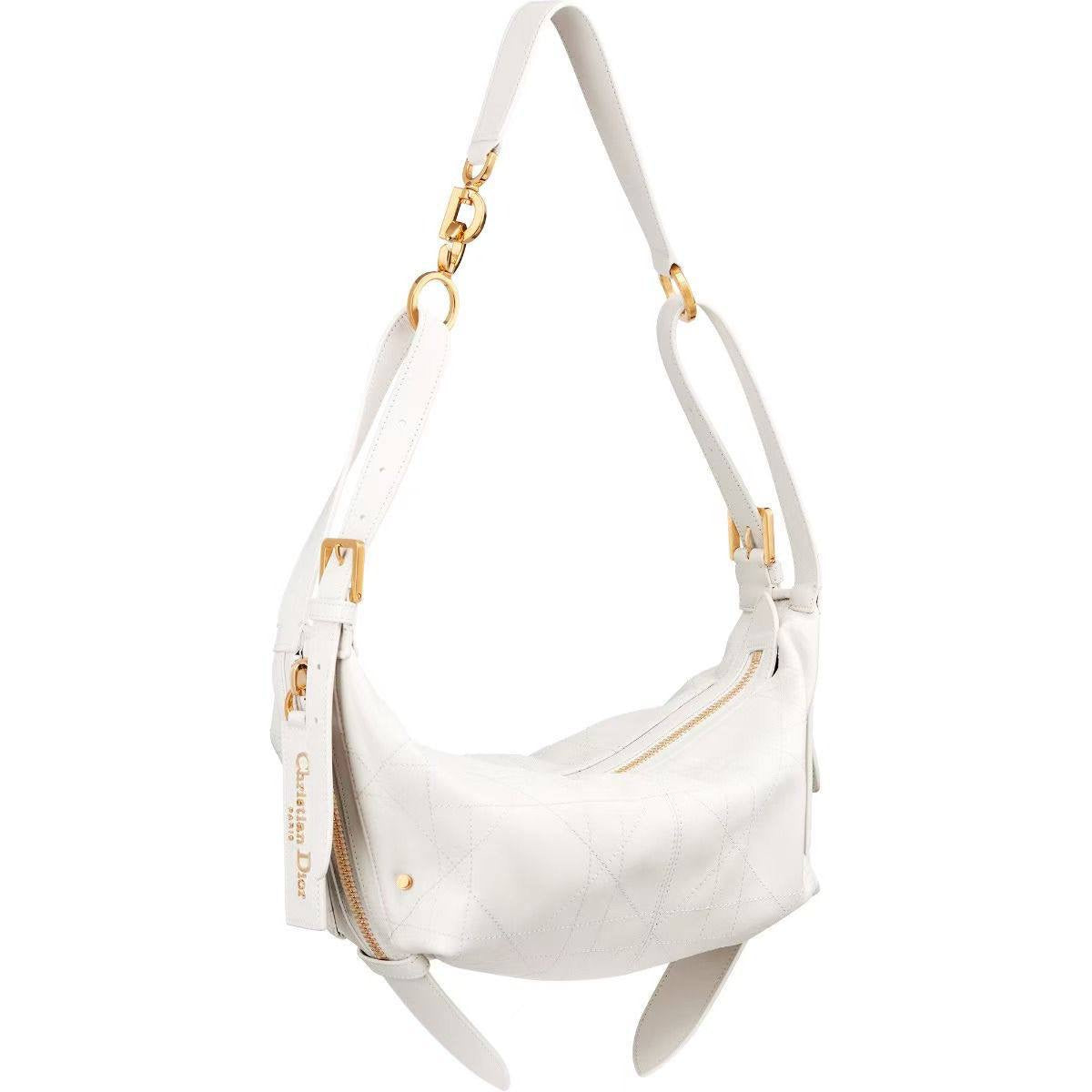 DIOR 
NEW DESIGN GOOD QUALITY 
120 dhs🇦🇪

Zain39
♥️♥️♥️