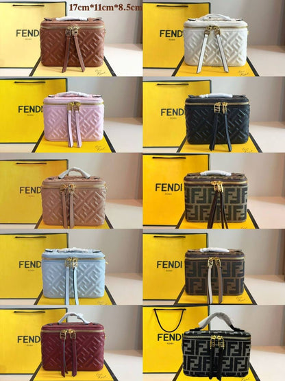 FENDI 

good quality

WITH BOX 
🎁🎁🎁

90 dhs🇦🇪

Zain39
♥️♥️♥️