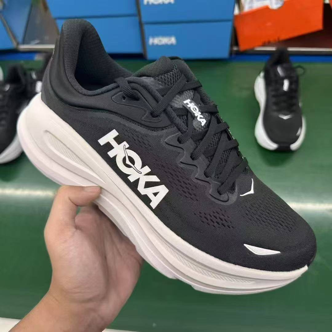 HOKA
Size 40-45
Good quality 
130 dhs🪙

Zain138
♥️♥️♥️