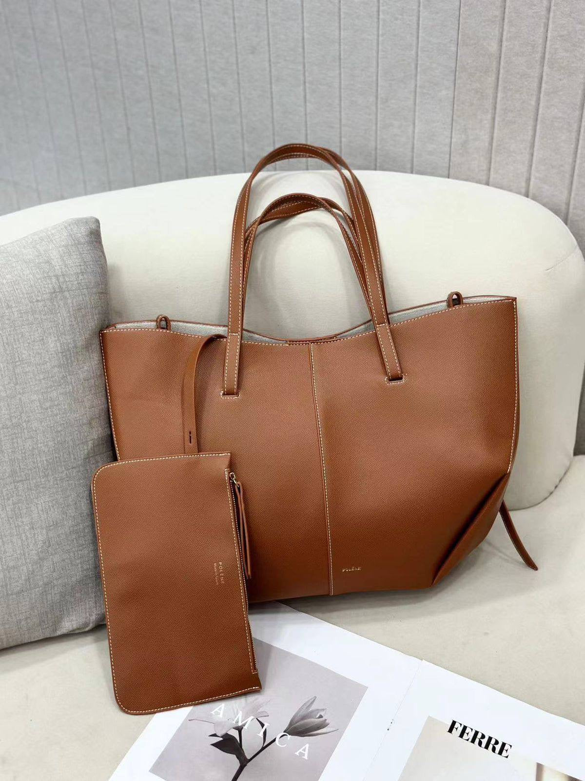 POLENE 

35 cm

120 dhs🇦🇪

Zain44
♥️♥️♥️
