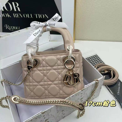 Lady Dior Master

250 dhs🇦🇪

#With box
🎁🎁🎁

#17cm

Zain228
♥️♥️♥️