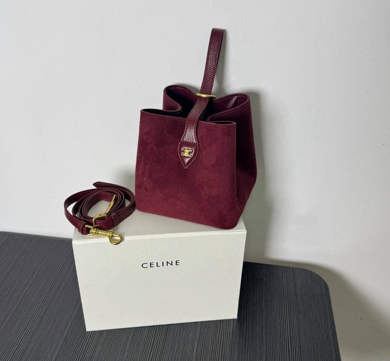 Celine new arrival copy one 
220 dhs🇦🇪

#without box

#15.5cm

Zain228
♥️♥️♥️