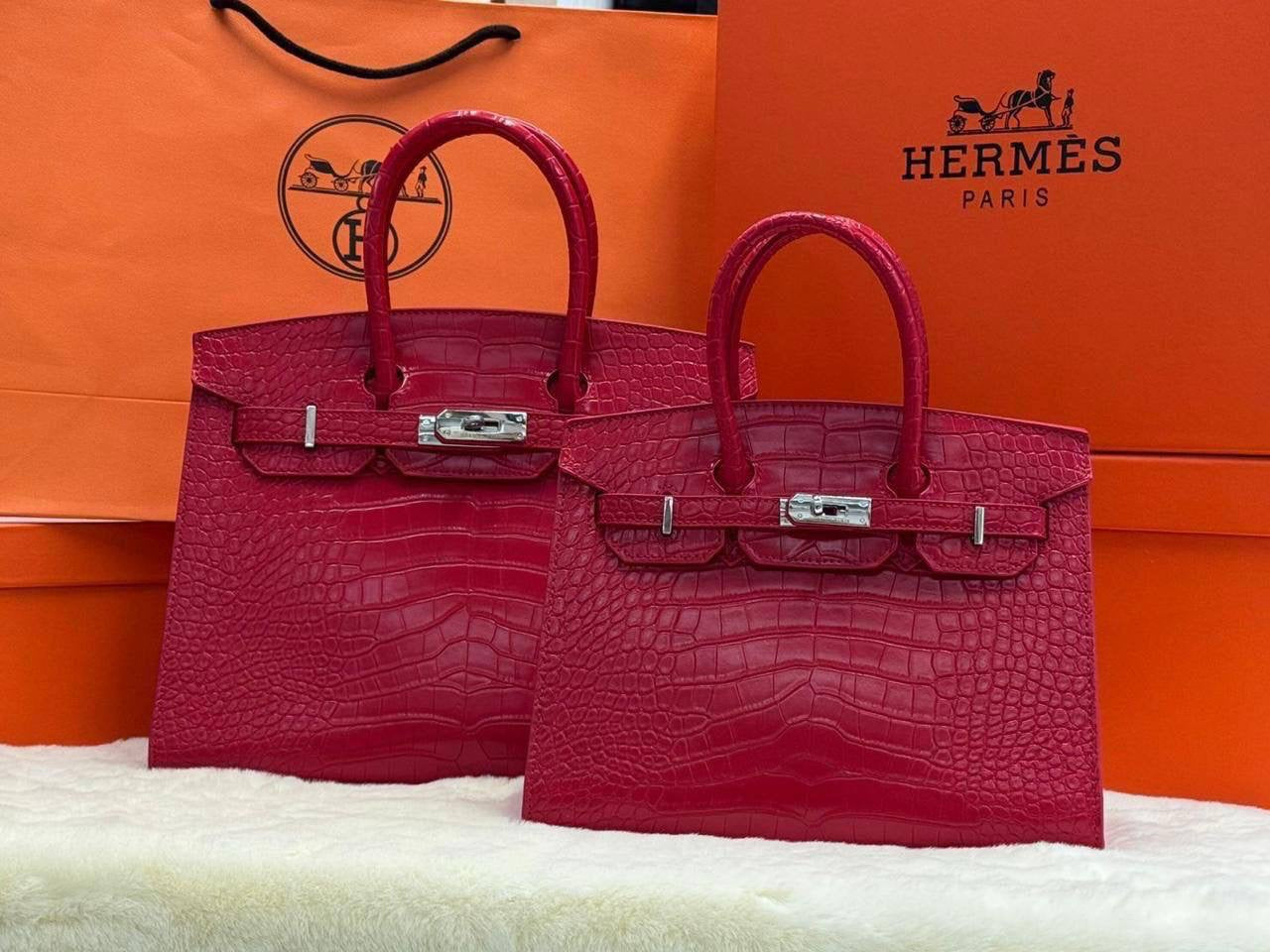 HERMES 

VERY GOOD QUALITY 
25 CM 100 dhs🇦🇪
30 CM 110 dhs🇦🇪

Zain28
♥️♥️♥️