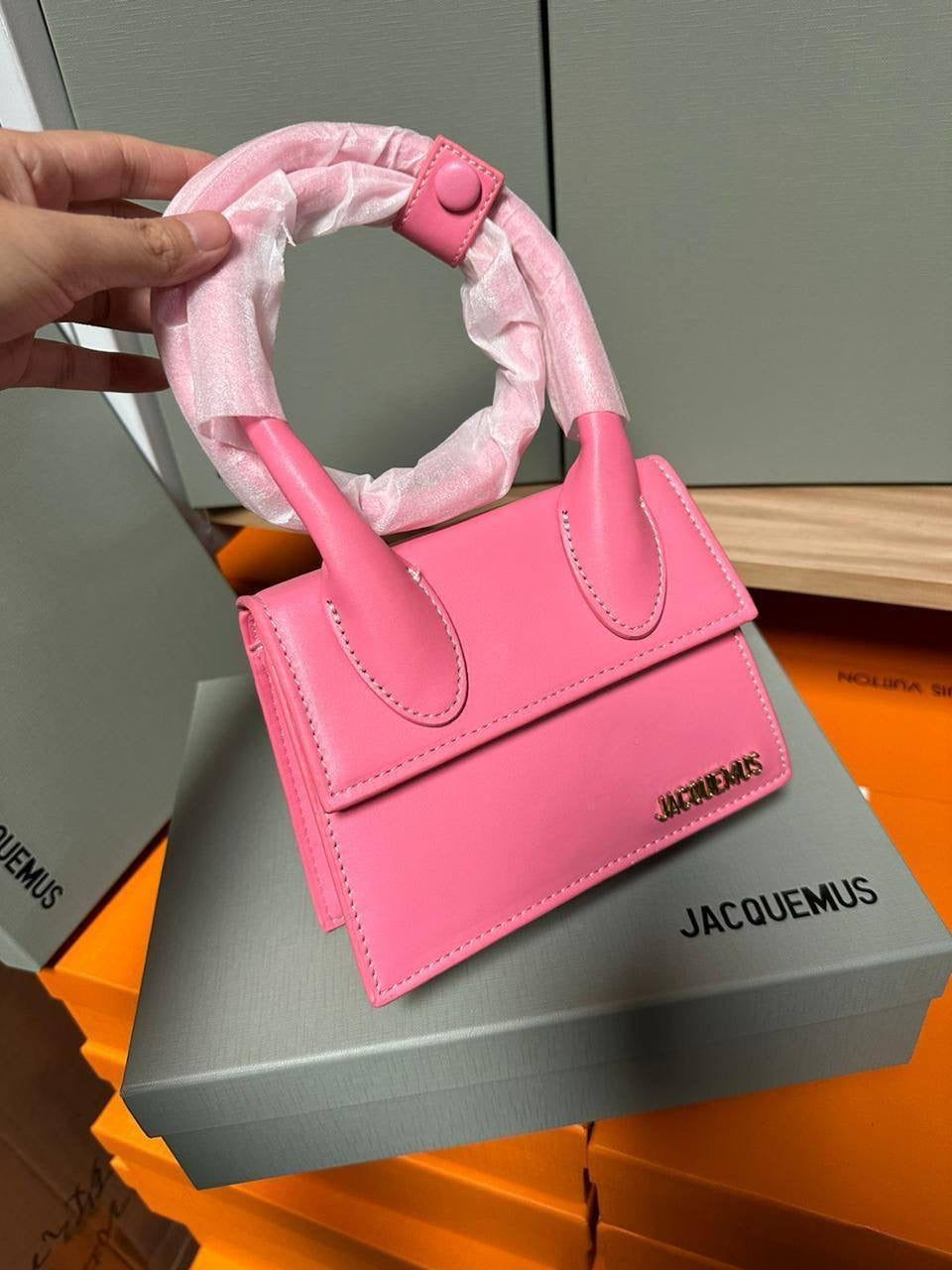 JACOUMOUS 

90 dhs🇦🇪

with box
🎁🎁🎁

Zain90
♥️♥️♥️