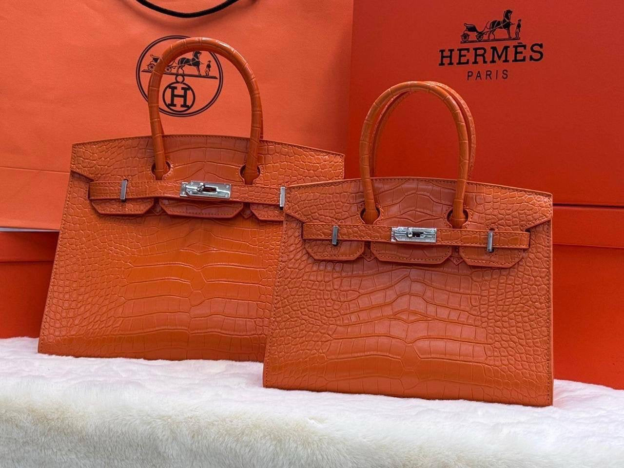 HERMES 

VERY GOOD QUALITY 
25 CM 100 dhs🇦🇪
30 CM 110 dhs🇦🇪

Zain28
♥️♥️♥️