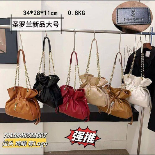 YSL
34*28*11cm
80 dhs🪙

Zain17
♥️♥️♥️