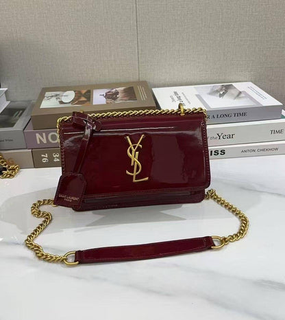 YSL Sunset
size : 22 * 14 * 9 cm
90 dhs🇦🇪
with box 🎁

Zain115
♥️♥️♥️