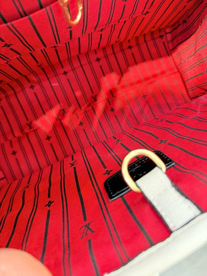 LV
ON THE GO ʜᴀɴᴅᴄᴀʀʀʏ
ᴡɪᴛʜ ʟᴏɴɢ ʙᴇʟᴛ sᴛʀᴀᴘ
sɪᴢᴇ: 35 cm

75 dhs🇦🇪

Zain31
♥️♥️♥️