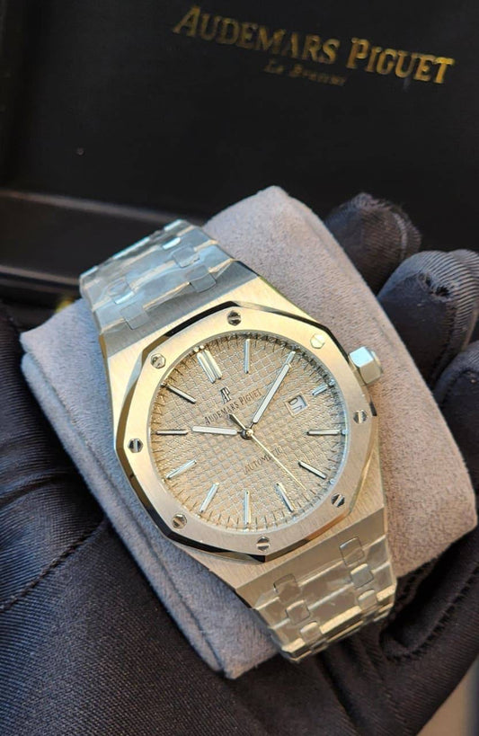 Ap 
watch for men 
good quality 
170 dhs🇦🇪

Zain59
♥️♥️♥️