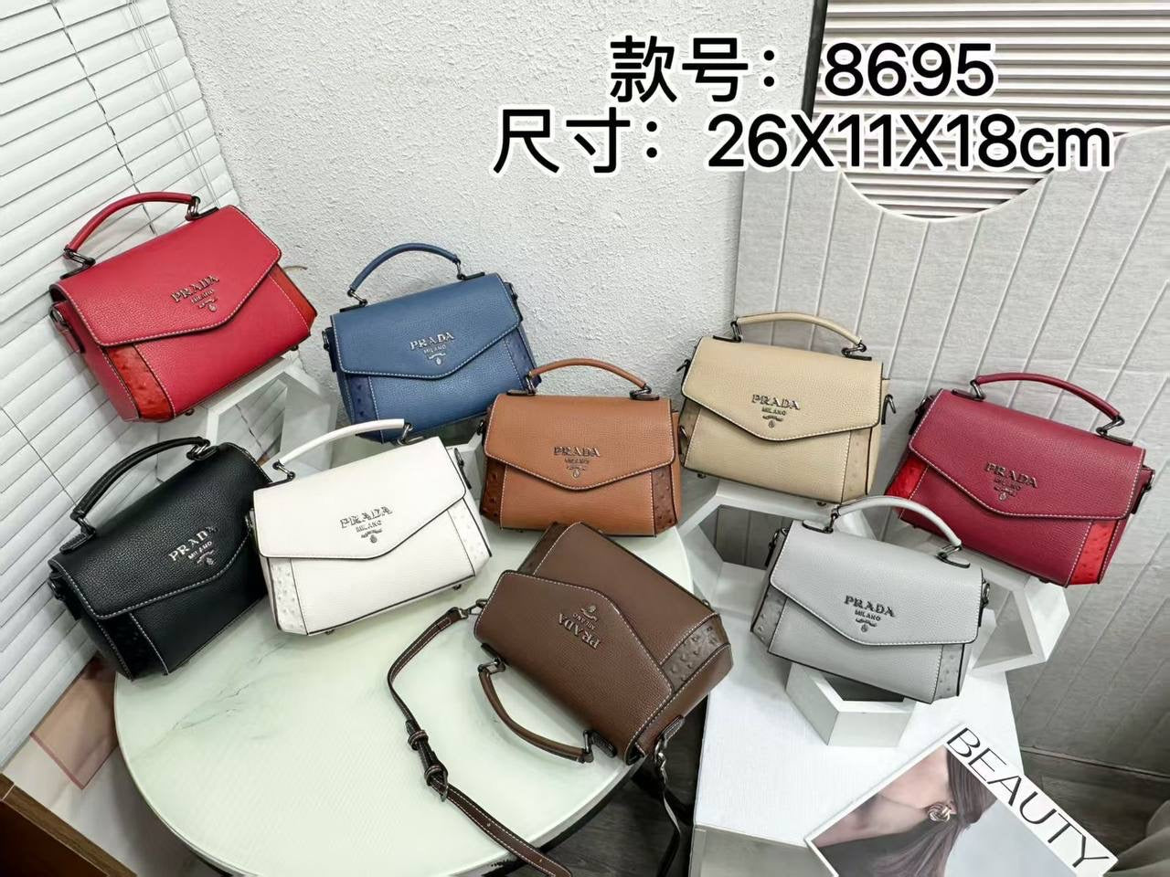 Prada 

Good Quality 

95 dhs🇦🇪

Zain250
♥️♥️♥️