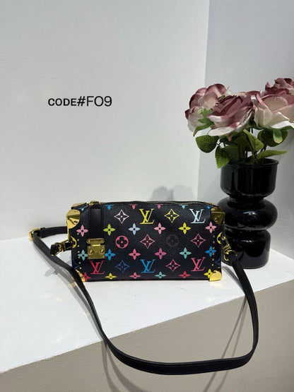 LV
ᴛʀᴜɴᴋ ᴄʀᴏssʙᴀɢ
ᴡɪᴛʜ ʟᴏɴɢ ʙᴇʟᴛ sᴛʀᴀᴘ
ᴍᴏɴᴏɢʀᴀᴍ ʟᴇᴀᴛʜᴇʀ
sɪᴢᴇ : 23  cm

70 dhs🇦🇪

Zain31
♥️♥️♥️