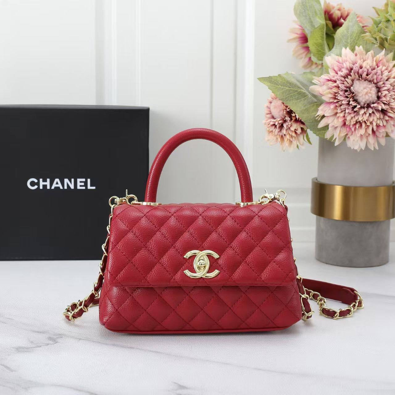 CHANEL ᴄᴏᴄᴏ
ᴛᴏᴘ ʜᴀɴᴅʟᴇ ʙᴀɢ
ᴄᴀᴠɪᴀʀ ʟᴇᴀᴛʜᴇʀ ᴍᴀᴛᴇʀɪᴀʟ
ɢᴏʟᴅ ᴄʜᴀɪɴ ʟᴇᴀᴛʜᴇʀ sᴛʀᴀᴘ
sɪᴢᴇ: 25 cm

ᴡɪᴛʜ BOX
🎁🎁🎁

95 dhs🇦🇪

Zain31
♥️♥️♥️