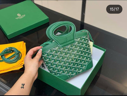 GOYARD Master 
18CM 

250 dhs🇦🇪

WITH BOX 
🎁🎁🎁

Zain131
♥️♥️♥️