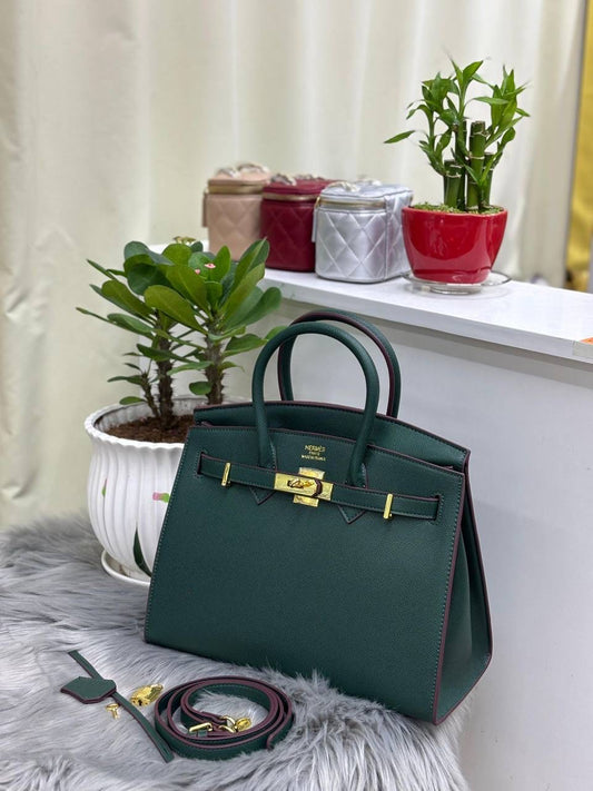 Hermes 
SIZE  ……… 30 cm 
120 dhs🇦🇪

Zain51
♥️♥️♥️