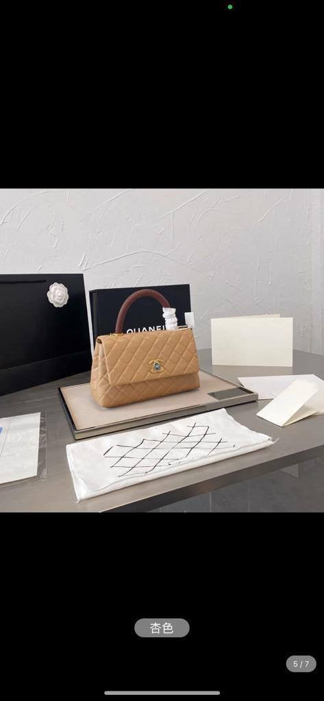 Chanel
100 dhs🇦🇪

with box
🎁🎁🎁

size 23cm

Zain26
♥️♥️♥️