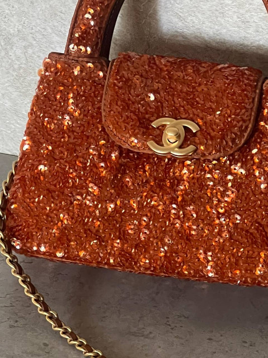 CHANEL KELLY 19cm NEW 
COLOR 
For Price 👇 WTSP Text Zain 0568585901

Zain76
♥️♥️♥️