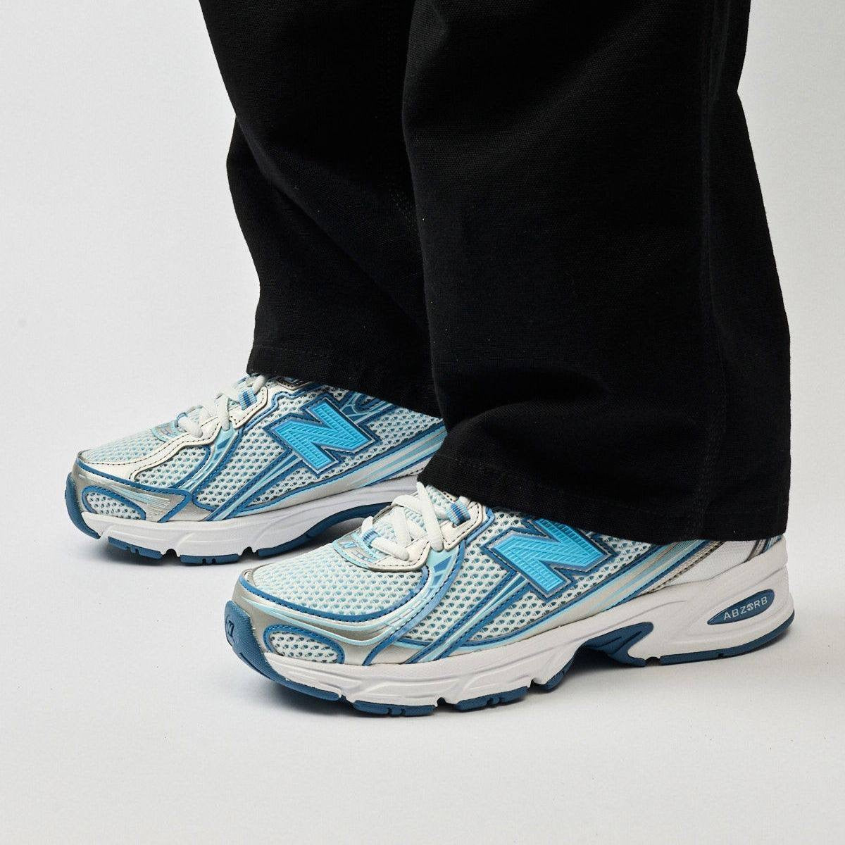 new balance 740 ‘White and Sky blue’
36-45 AVAILABLE 🤩
180 dhs🪙

Zain242
♥️♥️♥️