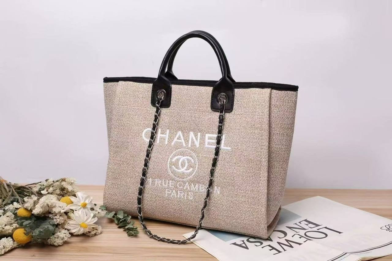 Chanel 
110 dhs🇦🇪
HIGH QUALITY 

Zain154
♥️♥️♥️