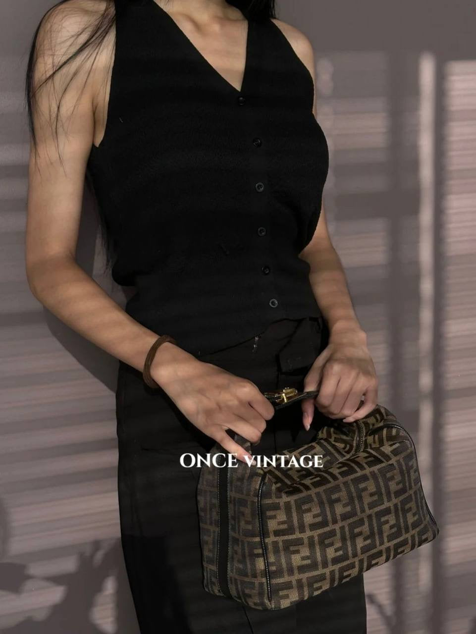 FENDI

 NEW CAME GOOD QUALITY 
WITH BOX 
🎁🎁🎁

90 dhs🇦🇪

Zain39
♥️♥️♥️