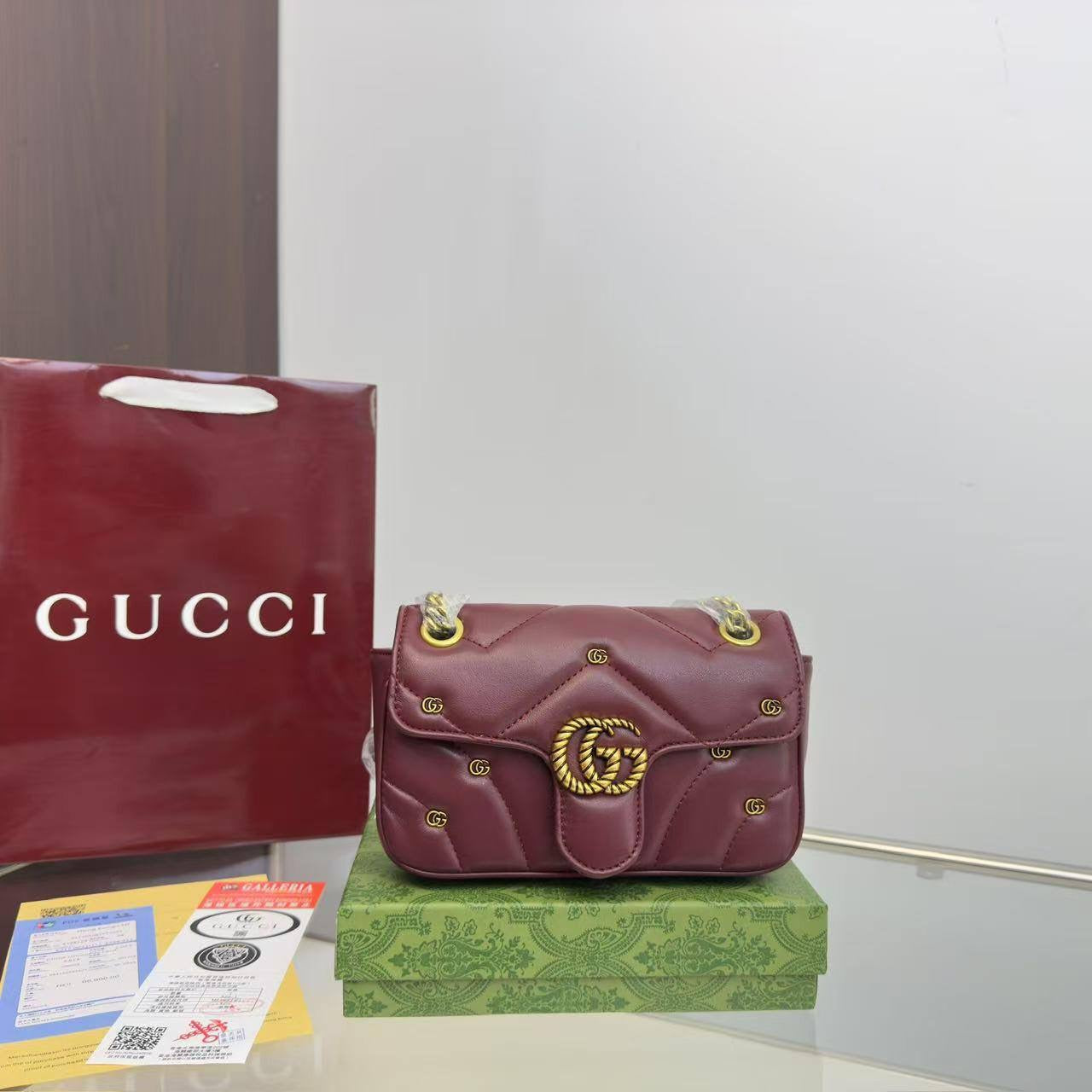 Gucci
Best quality 

with box’s 
🎁🎁🎁

110 dhs🇦🇪
size 18 cm

Zain158
♥️♥️♥️