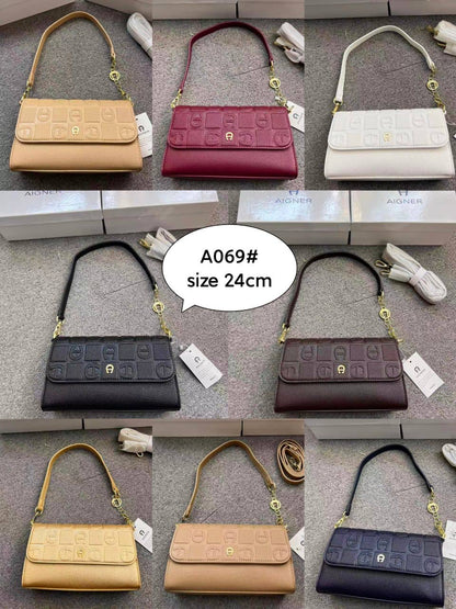 Aigner
90 dhs🪙💕

with box
🎁🎁🎁

size 24cm

Zain26
♥️♥️♥️