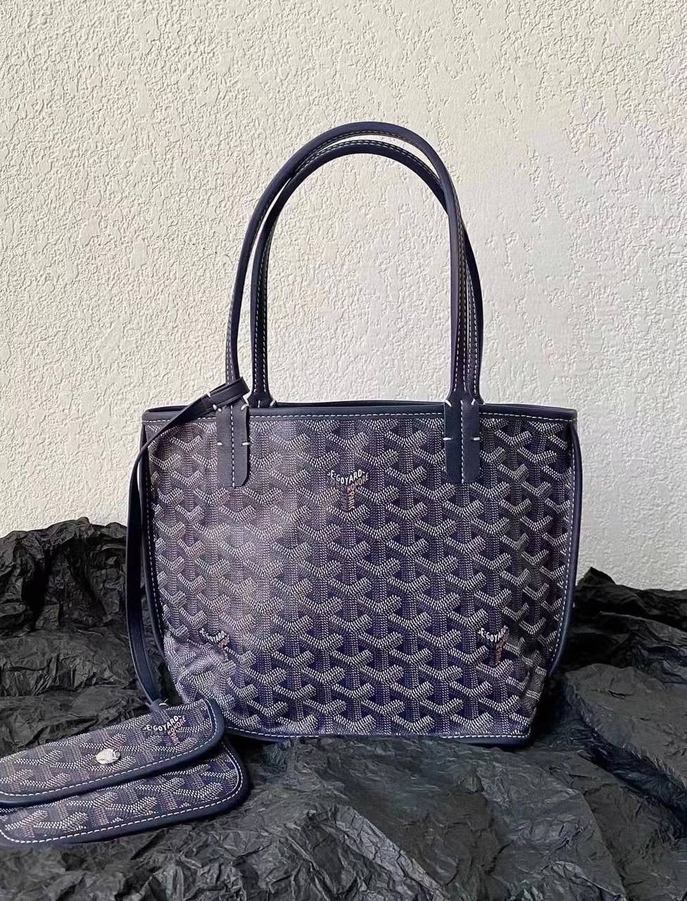 Goyard
90 DHS🇦🇪
good quality

Zain143
♥️♥️♥️