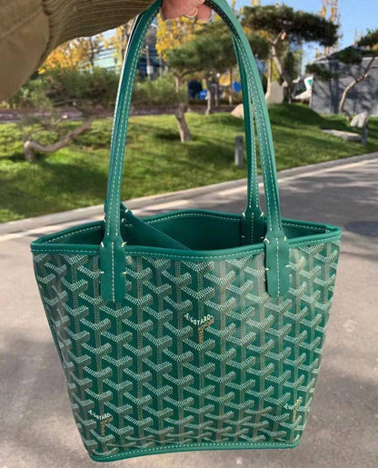 Goyard
90 DHS🇦🇪
good quality

Zain143
♥️♥️♥️